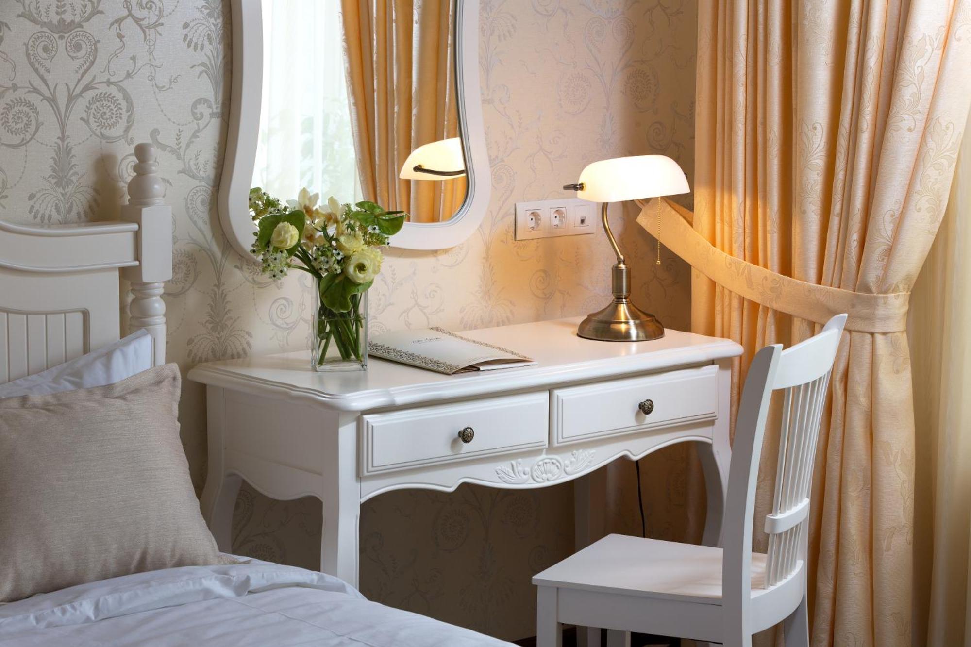 De Gaulle Boutique Hotel Charkov Exteriér fotografie