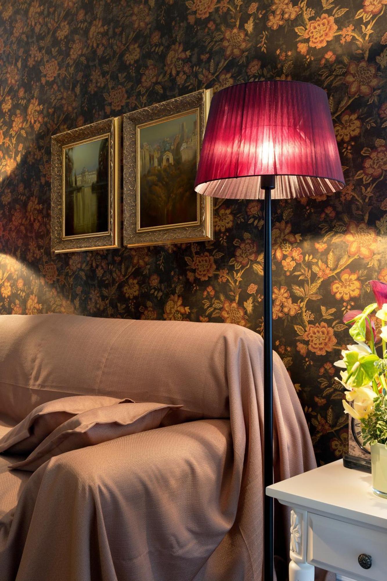 De Gaulle Boutique Hotel Charkov Exteriér fotografie