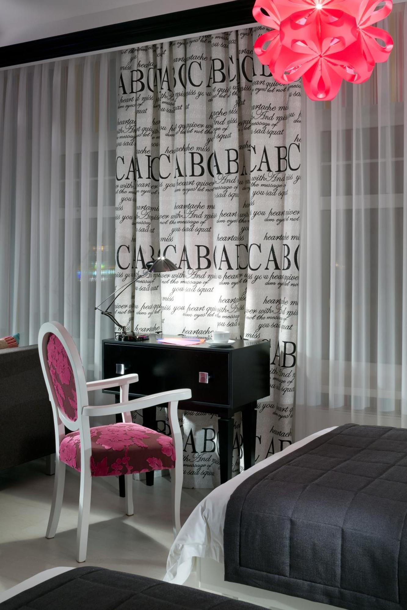 De Gaulle Boutique Hotel Charkov Exteriér fotografie