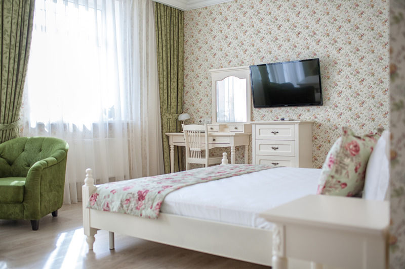 De Gaulle Boutique Hotel Charkov Exteriér fotografie