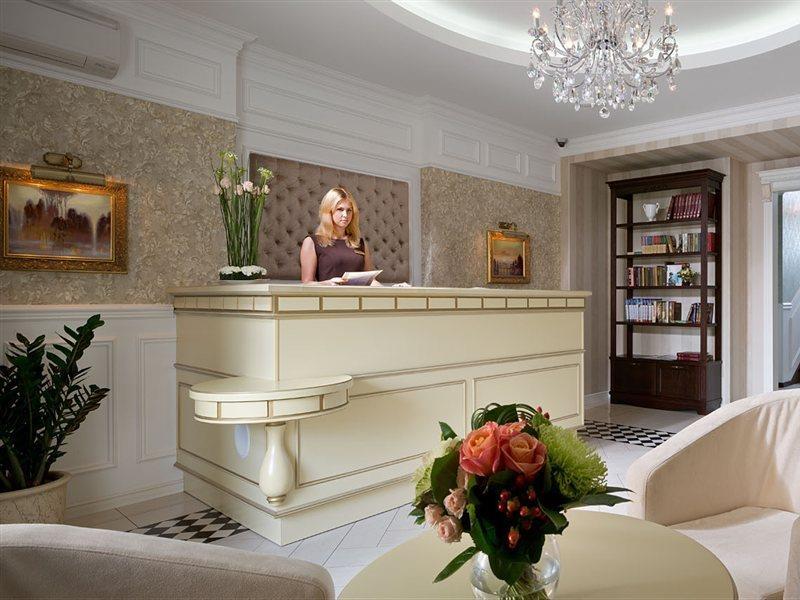 De Gaulle Boutique Hotel Charkov Exteriér fotografie