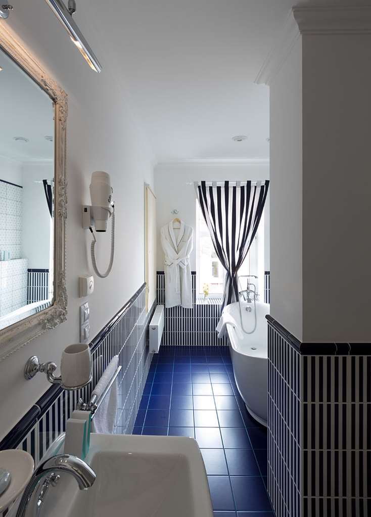 De Gaulle Boutique Hotel Charkov Pokoj fotografie