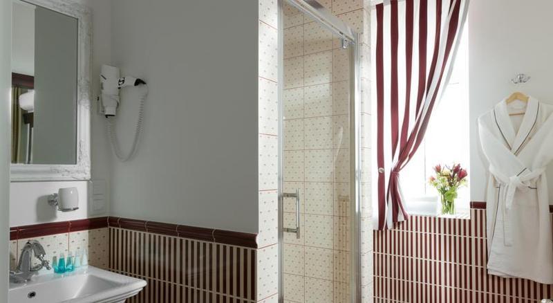 De Gaulle Boutique Hotel Charkov Exteriér fotografie