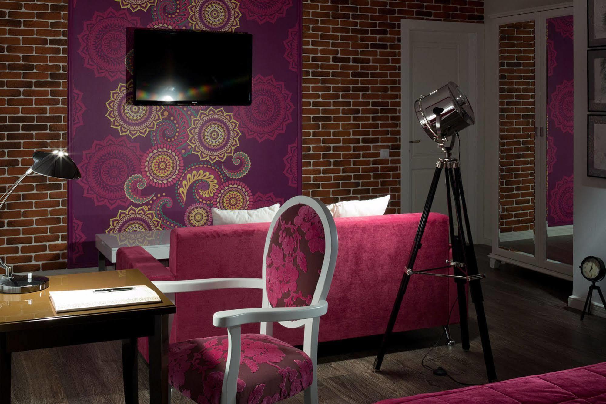 De Gaulle Boutique Hotel Charkov Exteriér fotografie